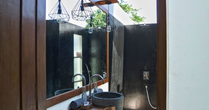 bathroom2 Stay Shark Villas Gili Air
